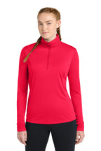 Sport-Tek ®  Sudadera de mujer Competitor ™ con cremallera de 1/4 PosiCharge ®. LST357